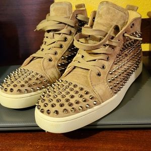 Christian Louboutin Mens  Louis Spiked Flat High Top Fashion Sneaker